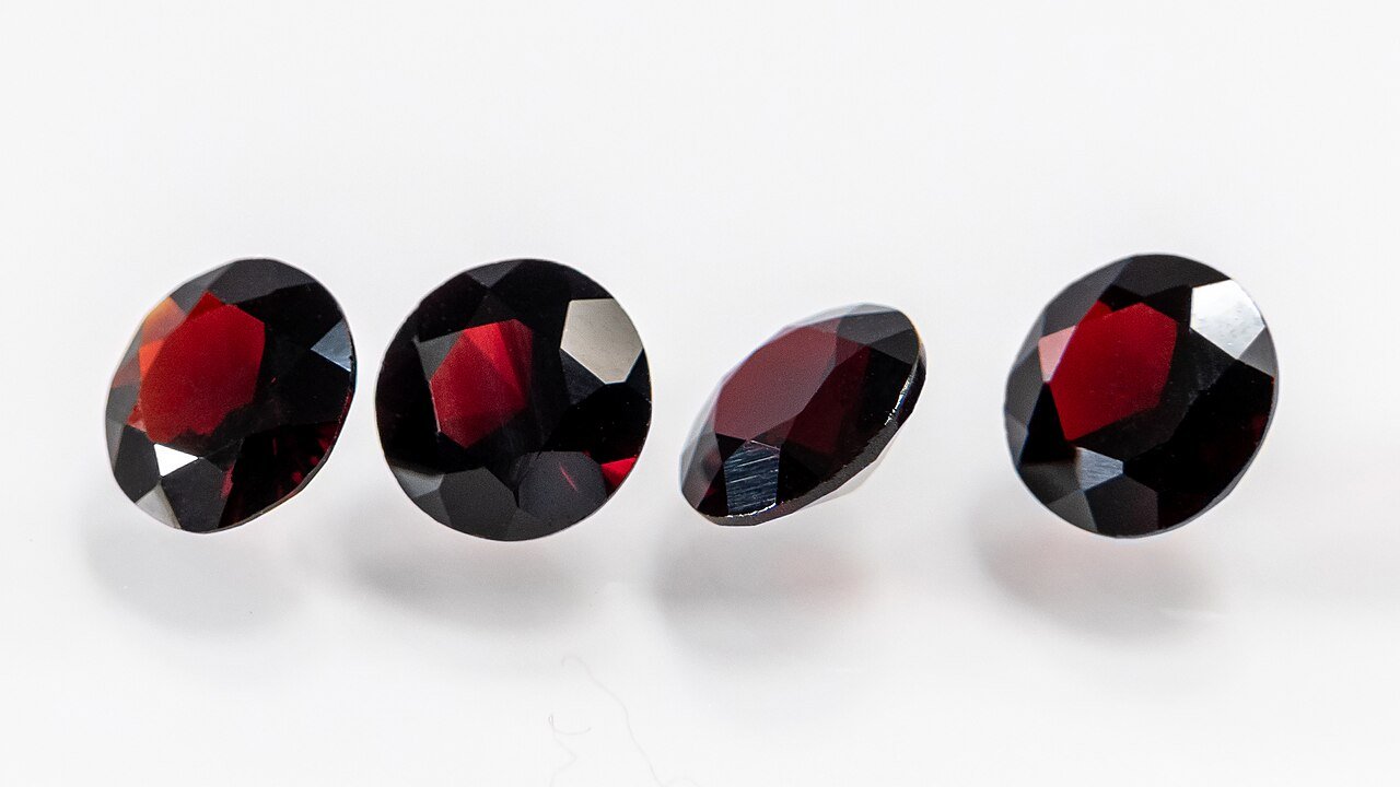 Astrology & Gemology